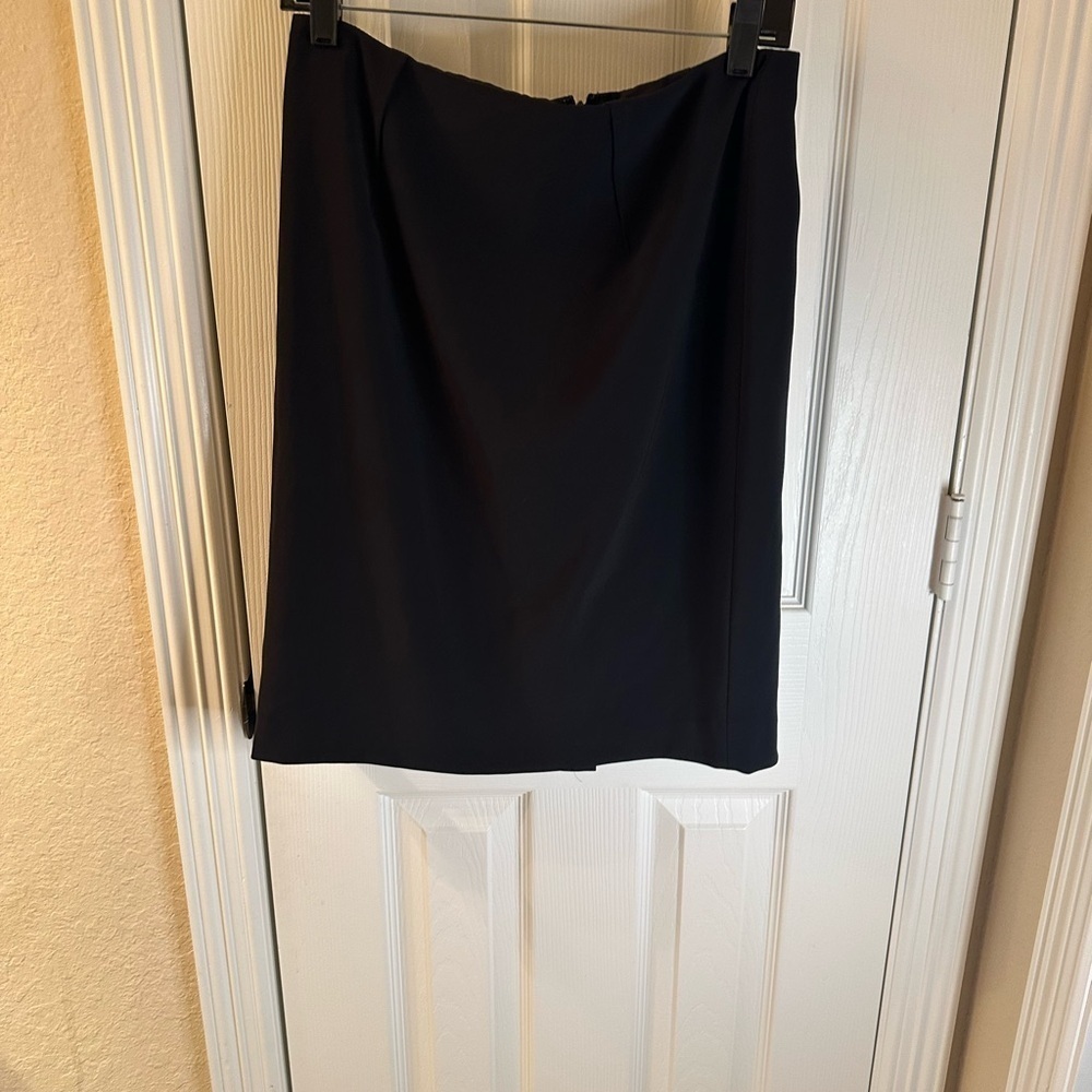 Elegant Black Women's Skirt